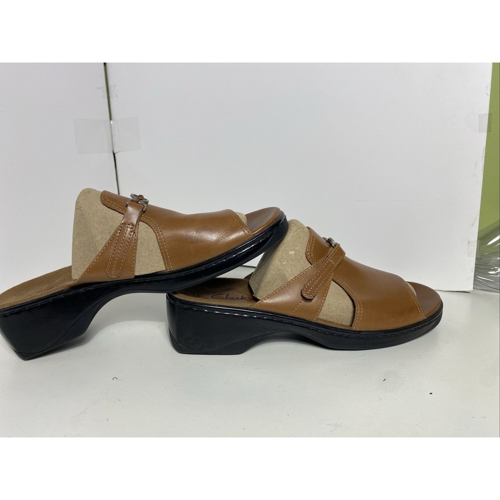 Clarks Women's Style 70082 Tan Keyna‎ Open Toe Sandals 10M Adjustable - Picture 9 of 10